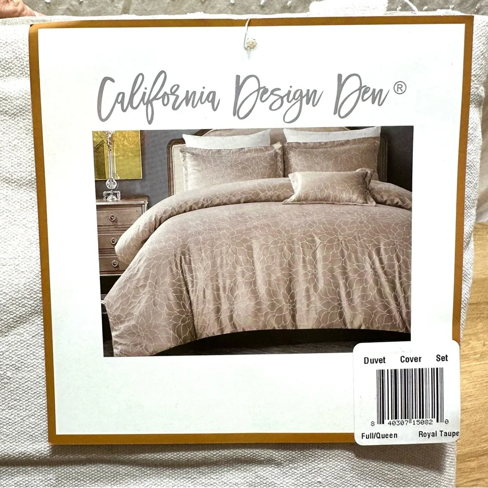 California Design Den Hotel Royal Bloom 3pc Duvet Set Full/Queen‎ Emb Floral